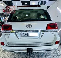 تۆیۆتا لاند کروزەر